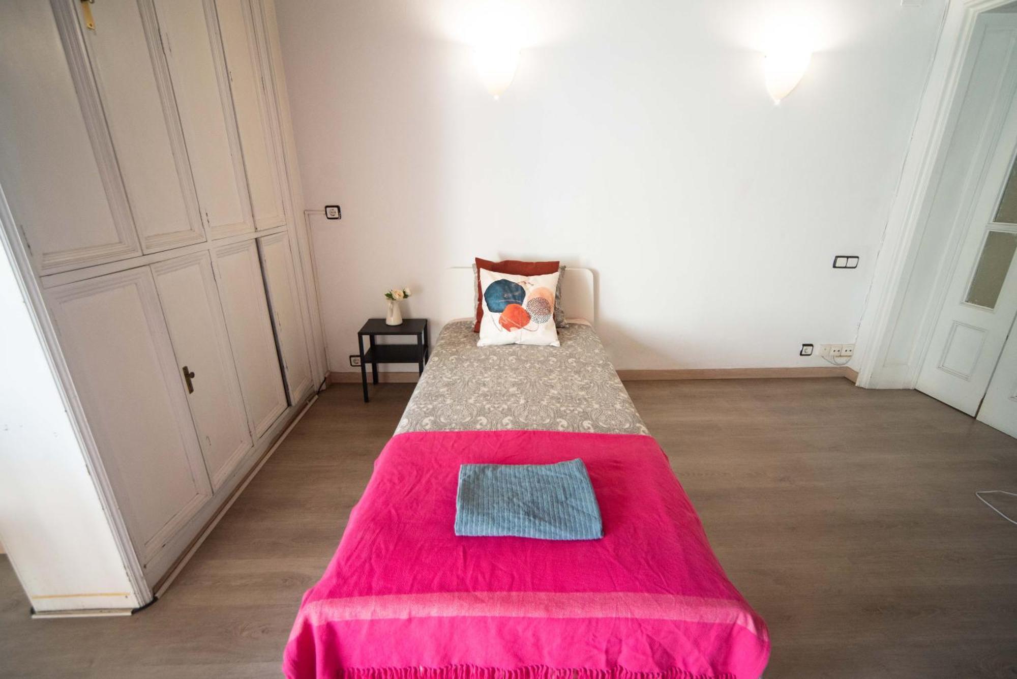 Nice Room By Eixample Барселона Экстерьер фото