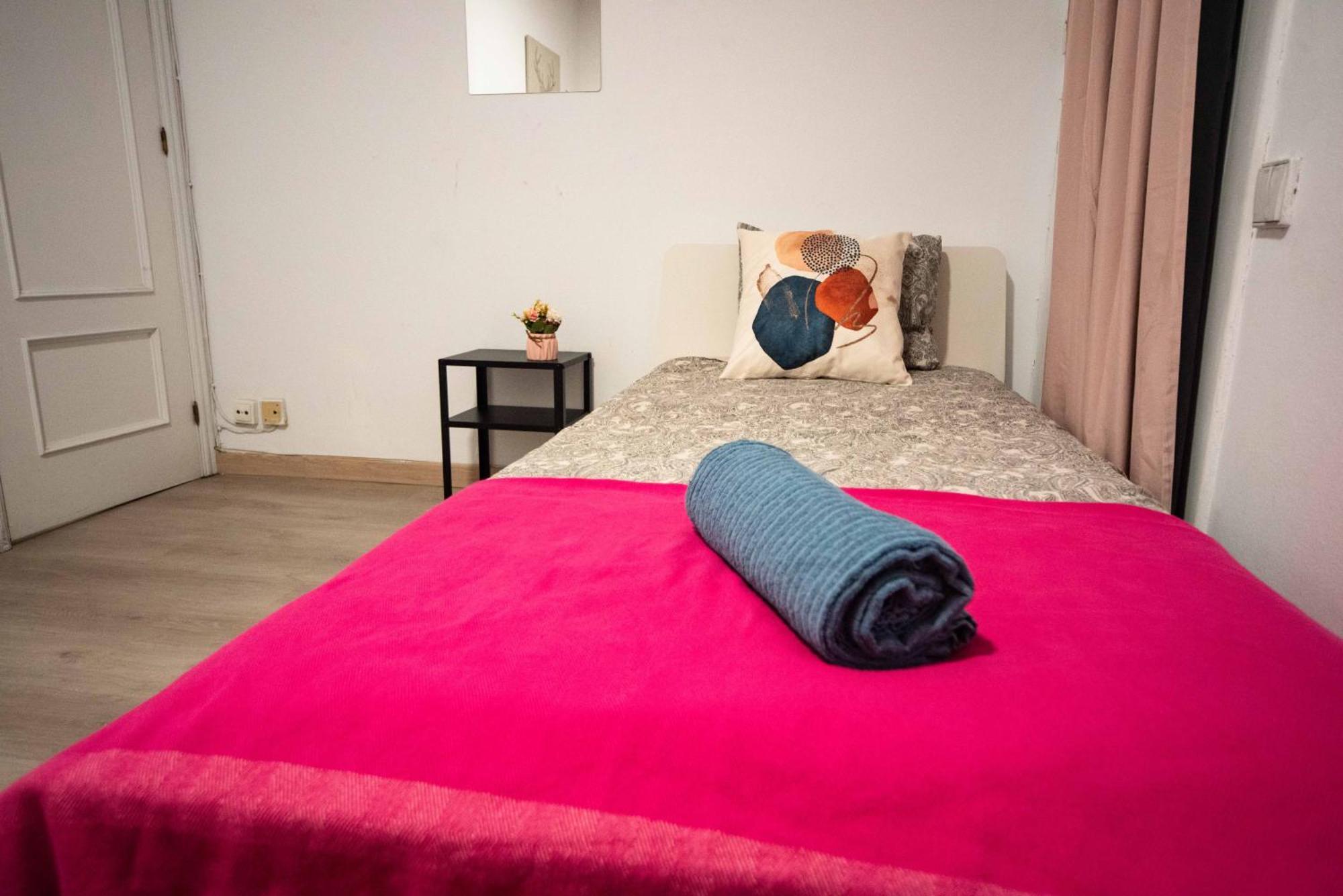 Nice Room By Eixample Барселона Экстерьер фото